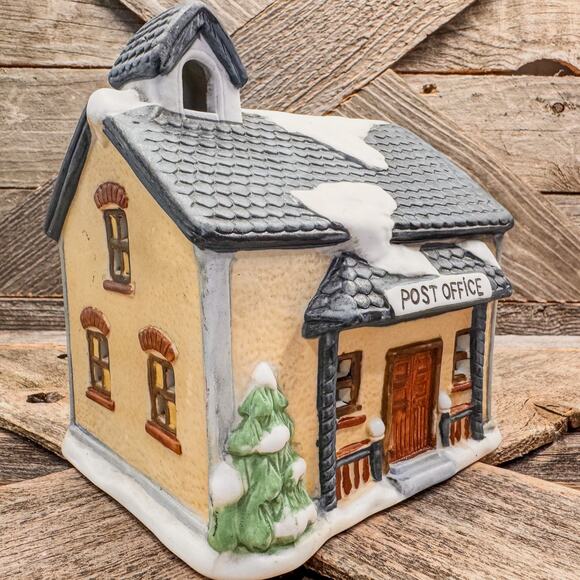 1991 Vintage Americana Porcelain Collectible  Post Office Light Up Building-6"H - Picture 6 of 9